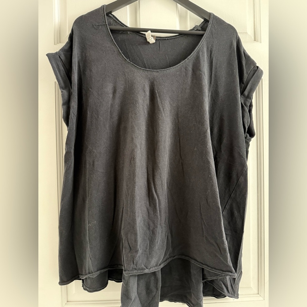 We The Free Black Short Sleeve Scoop Neck Tee